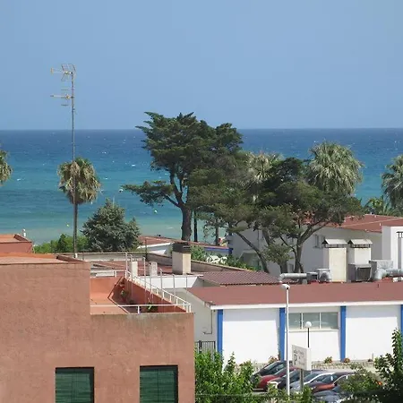 Apartment 4a1, Con Buena Terraza Y Vistas Al Mar,wifi, Garaje